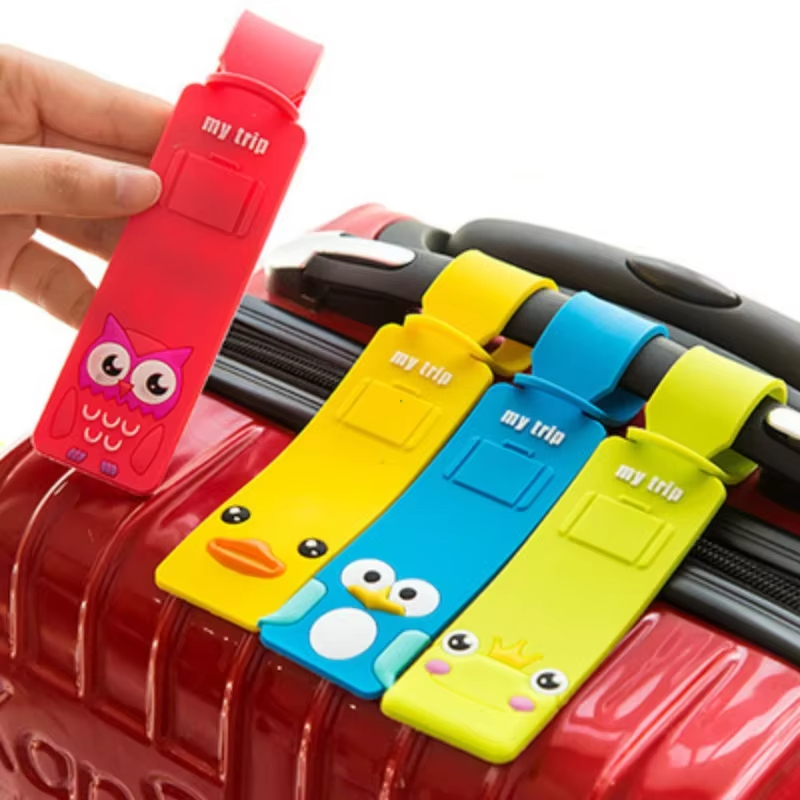 Travel Accessories For Kids - Набор из 5 милых силиконовых бирок